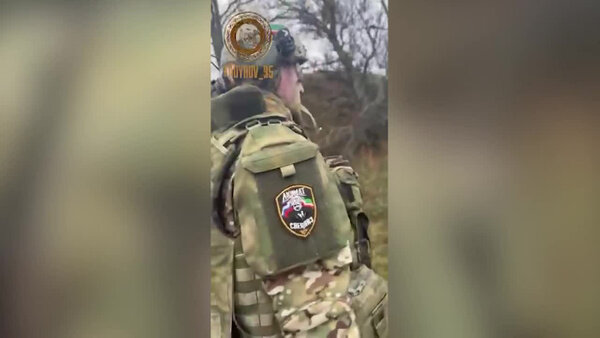 Кадыров поблагодарил генерала Алаудинова за ответственный подход к службе. Видео © Telegram / Kadyrov_95