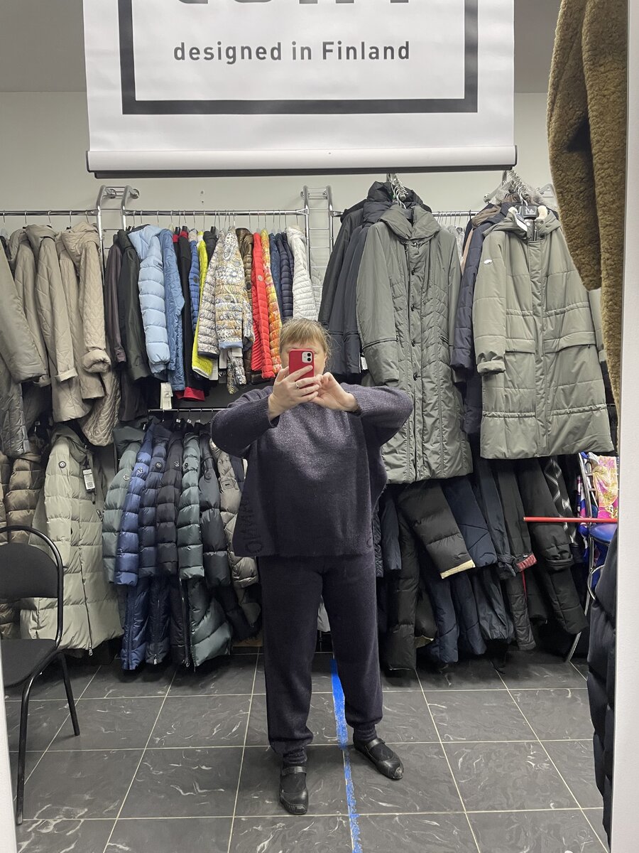 Костюмы Serianno Турция 12 900 рублей. Размеры S, M, L. На мне L на наш 54-56, по интернету цена 9600 рублей.