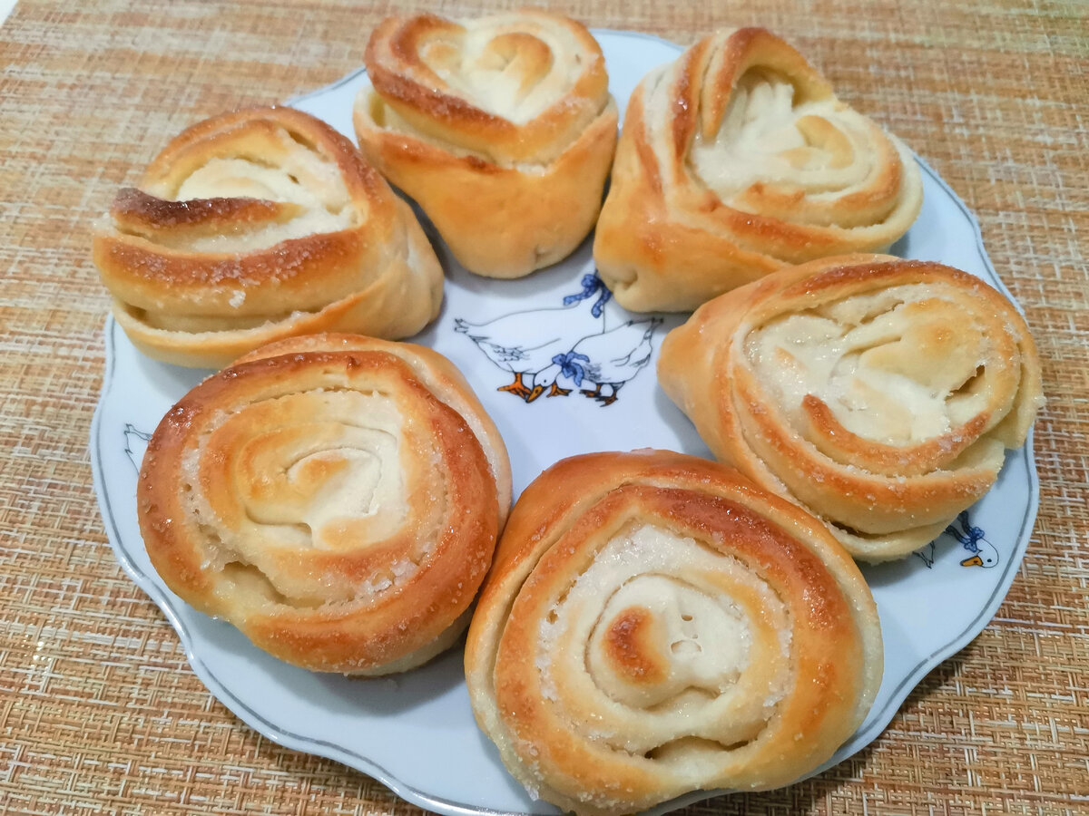 Люблю именно эту форму плюшек, в виде сердечка🤎