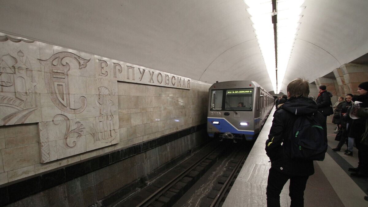    Задымление в перегоне между станциями московского метро "Тульская" и "Серпуховская"© РИА Новости / Константин Родиков