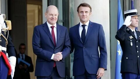 Олаф Шольц и Эманюэль Макрон. Фото с сайта РИА Новости 