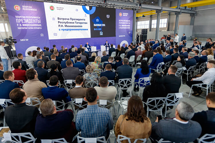   Первый же вопрос встречи касался мобилизации Фото: Сергей Елагин