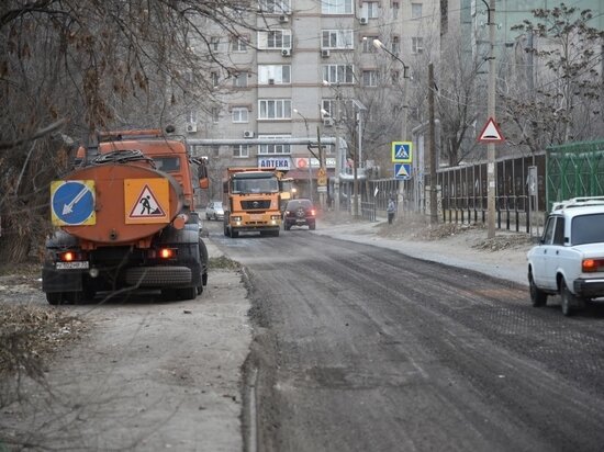     В Астрахани приводят в порядок центральную улицу / Пресс-служба администрации Астрахани