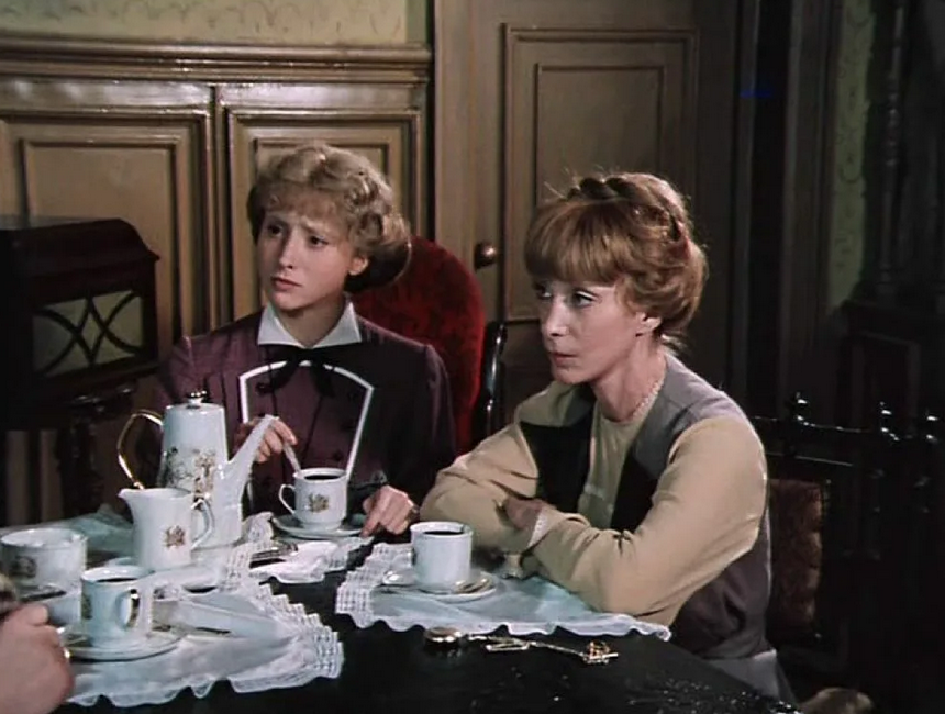 Мой любимый детектив. Ширли холмс васильева екатерина. Екатерина васильева в фильме «мой нежно любимый детектив». Джейн ватсон ширли. Мой нежно любимый детектив фильм 1986.