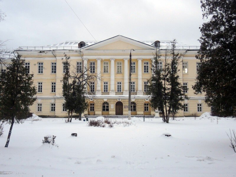 Главный дом усадьбы Горенки 