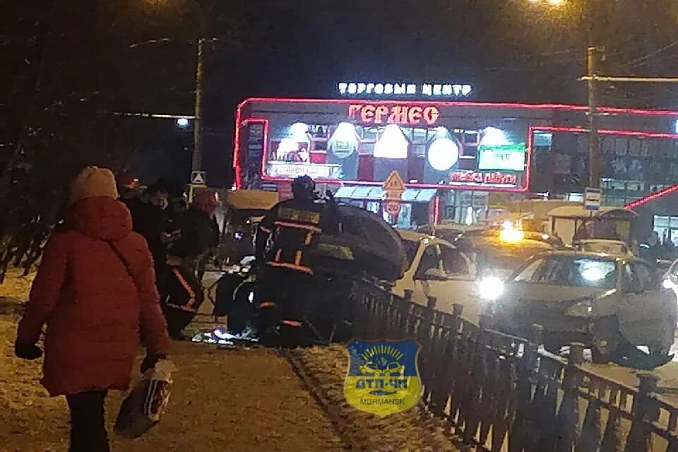     Все обстоятельства происшествия устанавливаются. Фото: vk.com/murmansk_dtp