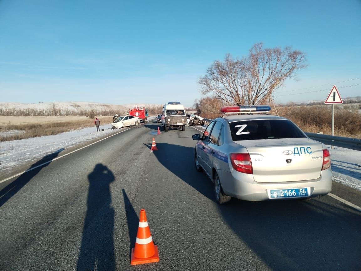    В Октябрьском районе на трассе Оренбург-Казань в ДТП погибли три человека Андрей Севостьянов
