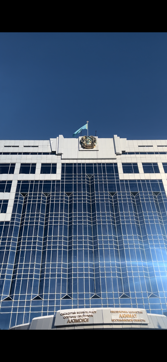 По прибытию на место, команда промышленных альпинистов столкнулась с проблемой.