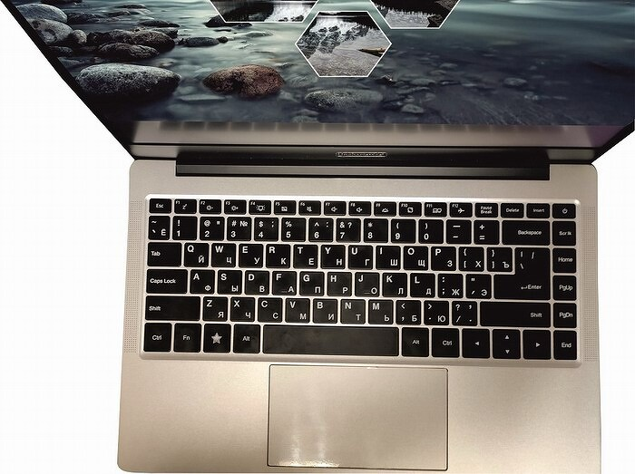 Вместо стандартной кнопки Win — кнопка с символом Astra Linux