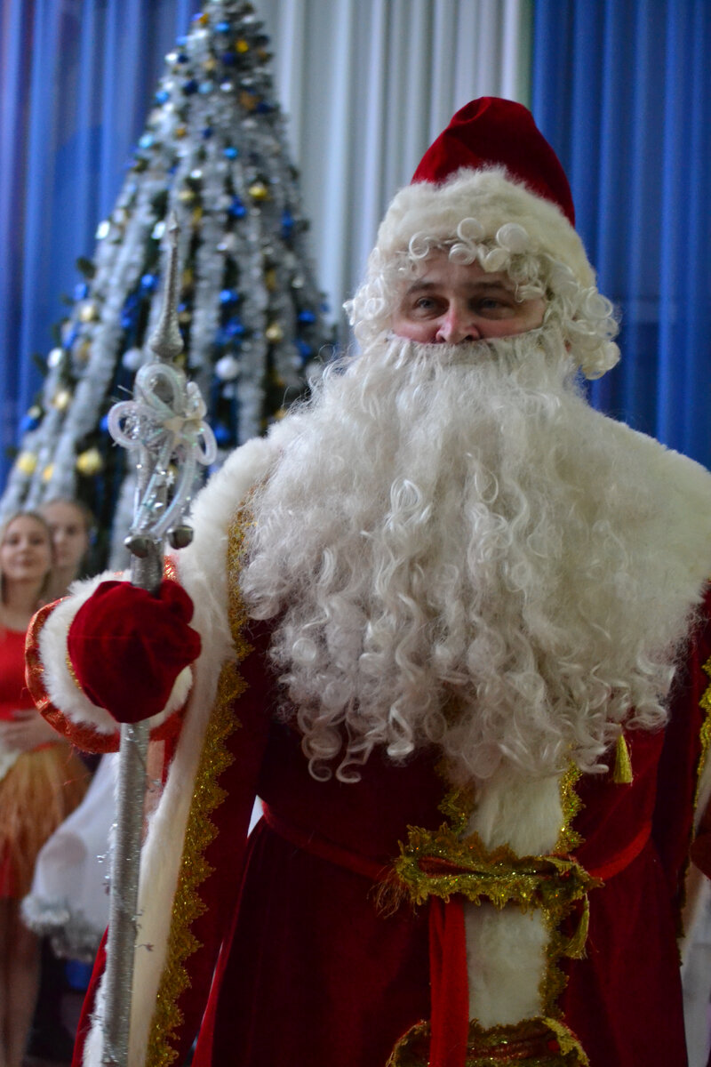 Фото со школьной новогодней сказки