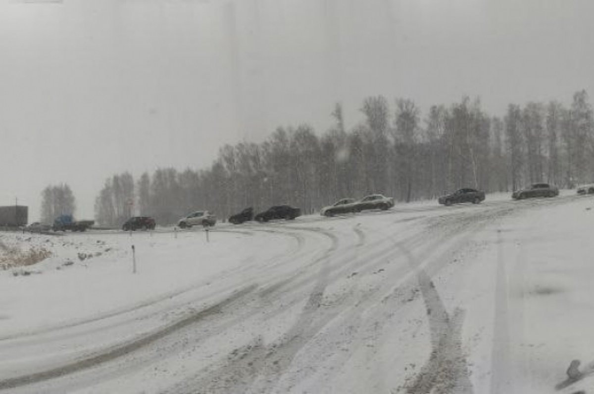    Об ухудшении видимости на тюменских трассах 12 декабря предупреждает ГИБДД