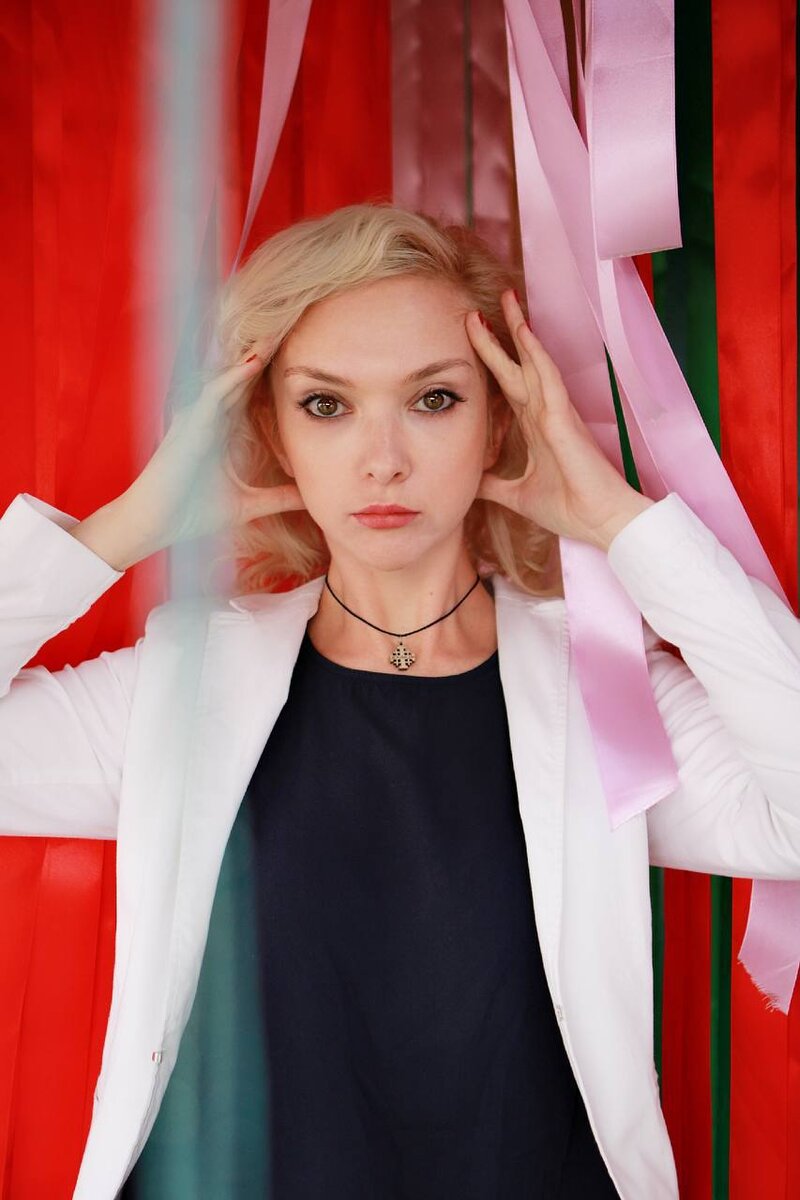 Попрошу заметить, что именно сочетание трех методик, которые я опишу ниже, приведет вас к нужному результату, а именно, юный овал лица🥰 