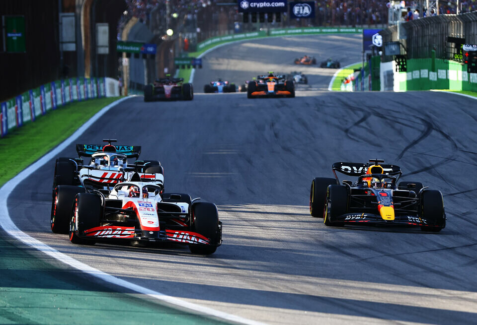    Red Bull поменяла бренд мотора, у Haas новое название: Заявочный лист на сезон Ф1 2023 годаLAT Images / Haas