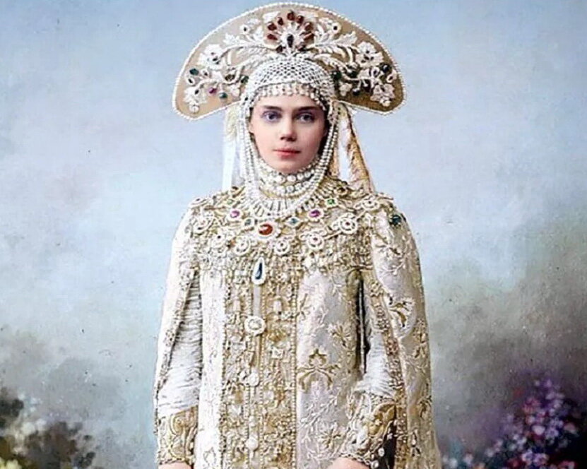 Почему Русское платье сестры Николая II оказалось не таким дорогим, как ...