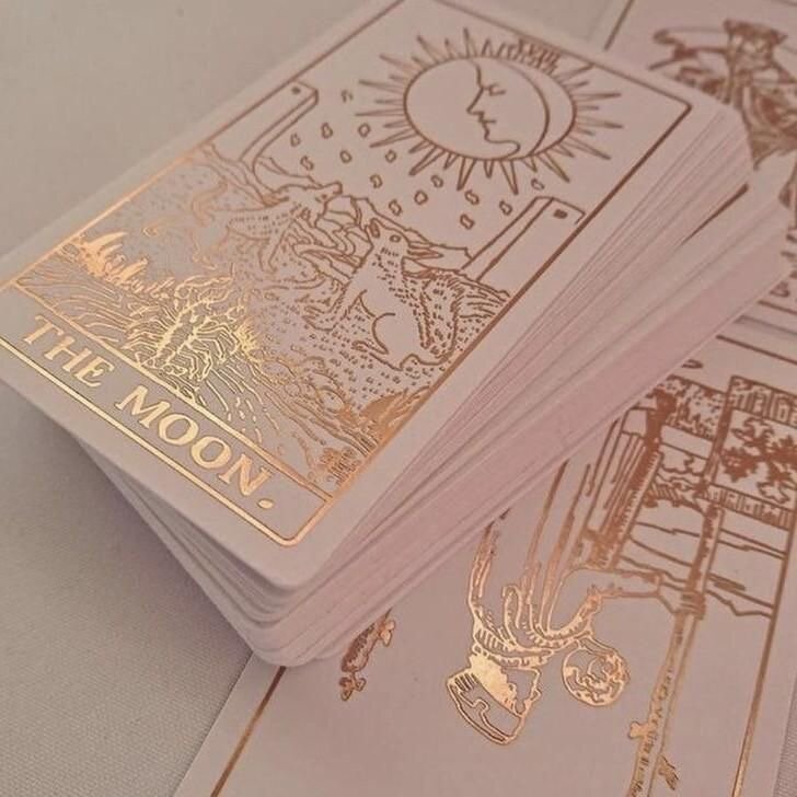 18 аркан "Луна". Энергия магии, освобождения от страхов.