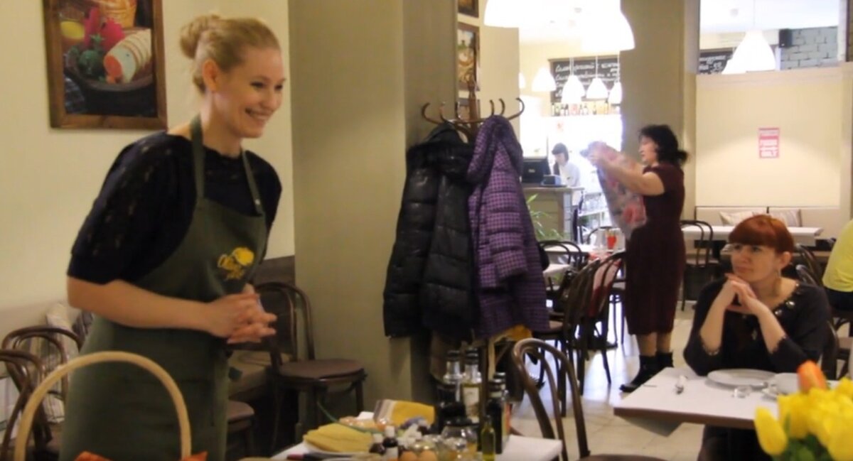 Мастер класс по приготовлению крема для лица на основе оливкового масла. Тематическое мероприятие - завтрак с друзьями. Бюджет 500 рублей. Фото Людмилы Шевцовой.