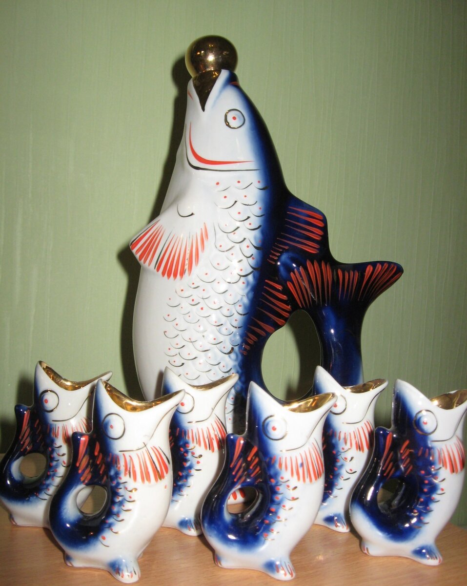 Рыба кувшин. Рыба кувшин. Рыба кувшин. Графин рыбка и рюмки. Кувшин рыба с рыбками.