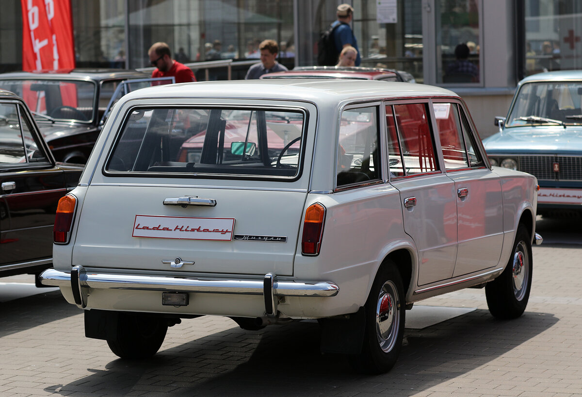 Автомобильный слет в Тульском кремле. Автострада-2021. Транспорт СССР. |  ФотоОхота на автомобили | Дзен