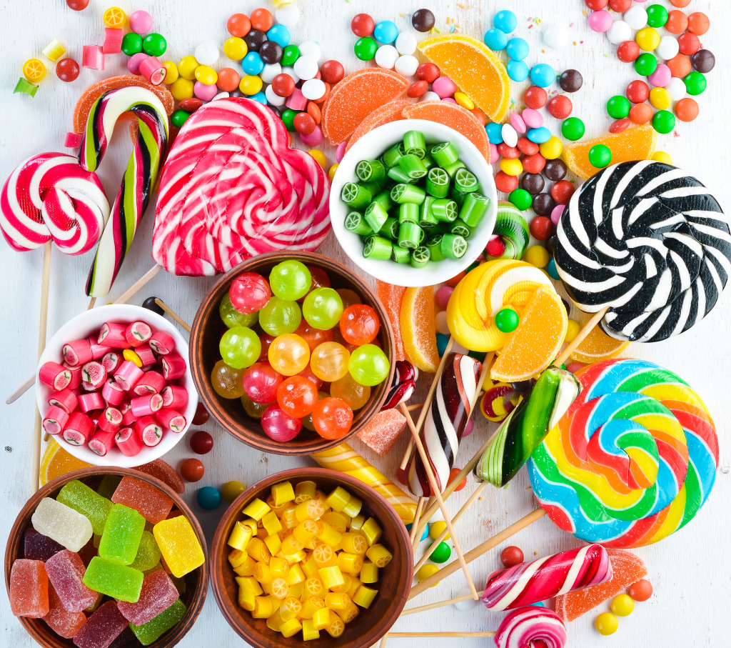 Источник изображения: https://thejigsawpuzzles.com/img-puzzle-7000635-1024/Colorful-Candies-Jelly-and-Marmalade