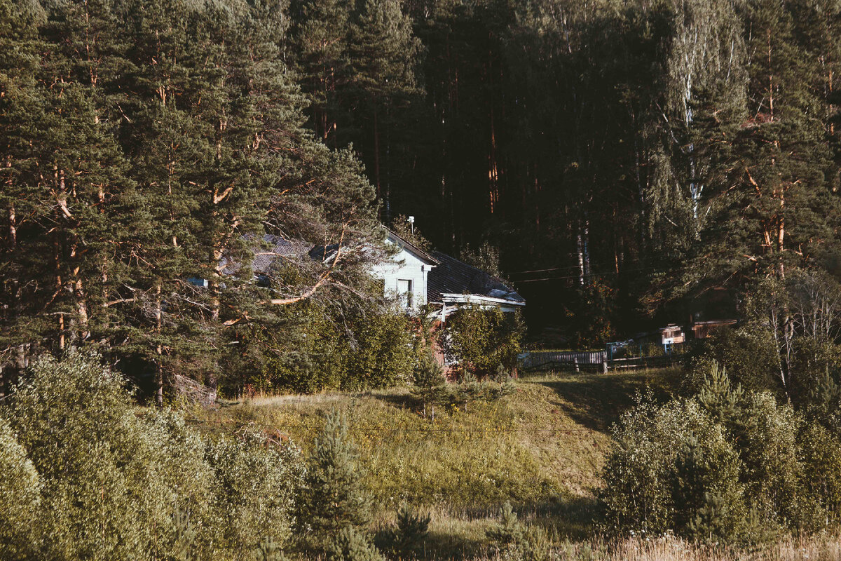 Просто дом через реку, архивное фото 19 года