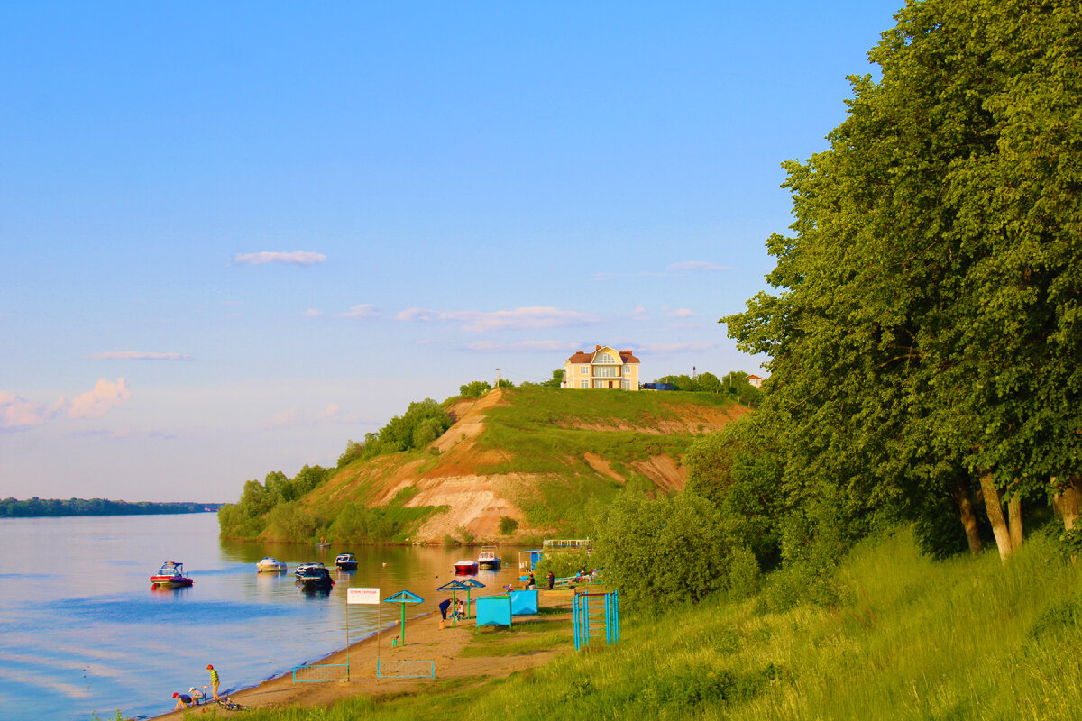 Старинный купеческий городок Республики Чувашии, в котором и время  медленнее течет и жизнь спокойнее кажется — Мариинский Посад | Под зонтиком  | Дзен