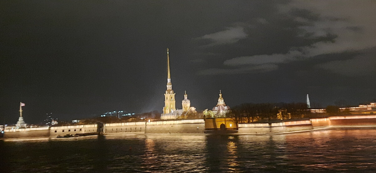 Вид с Невы. 