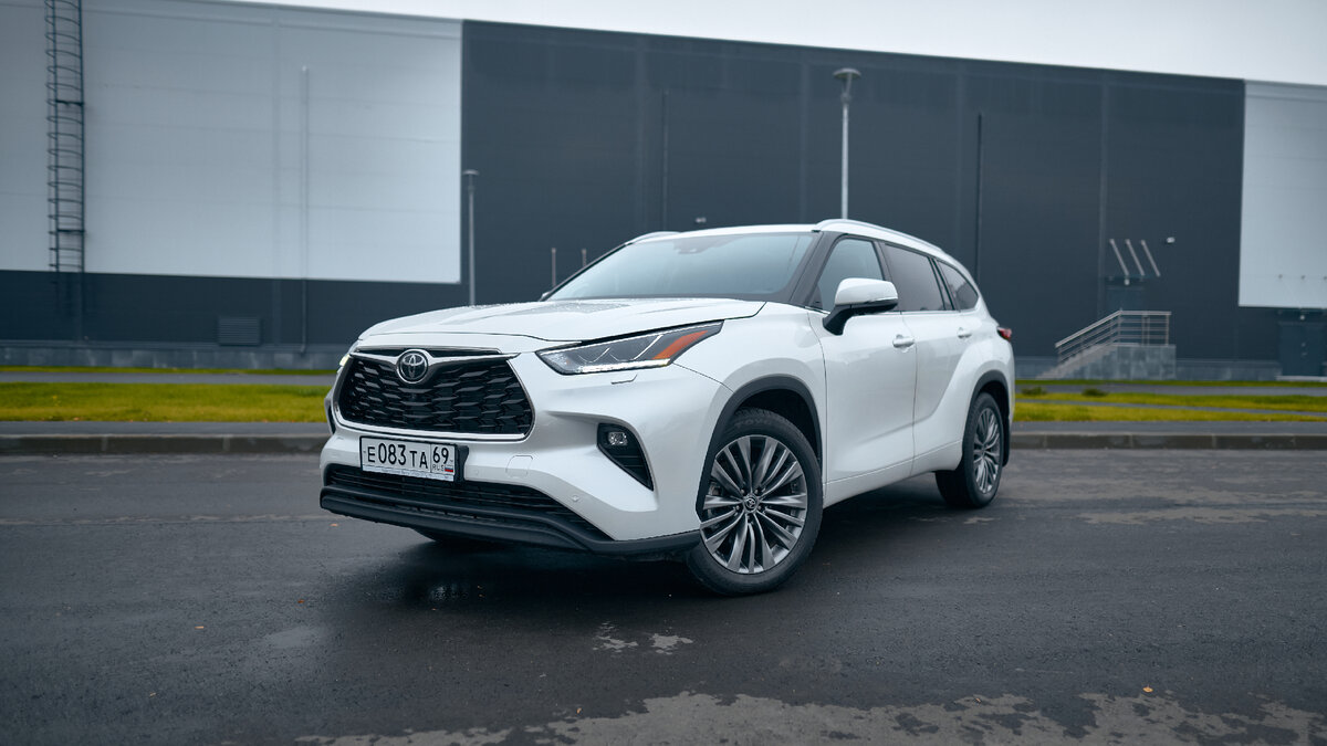 Toyota Highlander Luxe Safety