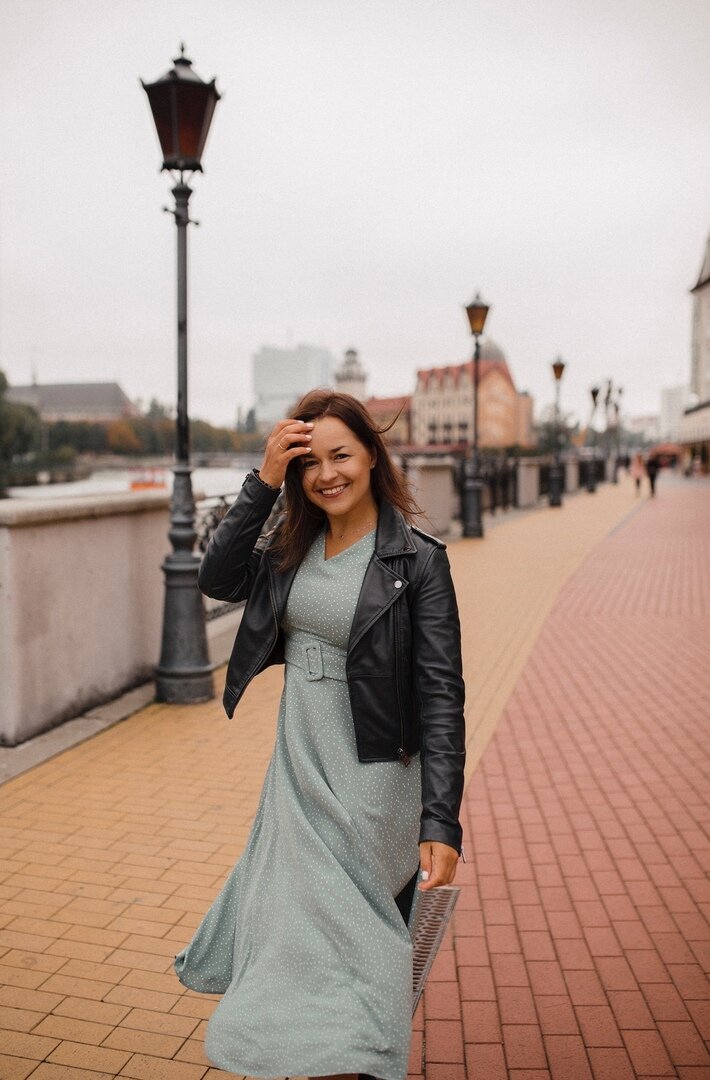 Жагапарова Юлиана Игоревна, педагог-организатор ОБУДО «Курский областной центр туризма», председатель КРОО «Центр развития молодежного туризма и предпринимательства «Содействие», г. Курск 

Жизненное кредо: «Ты можешь сделать больше, чем ты думаешь».
