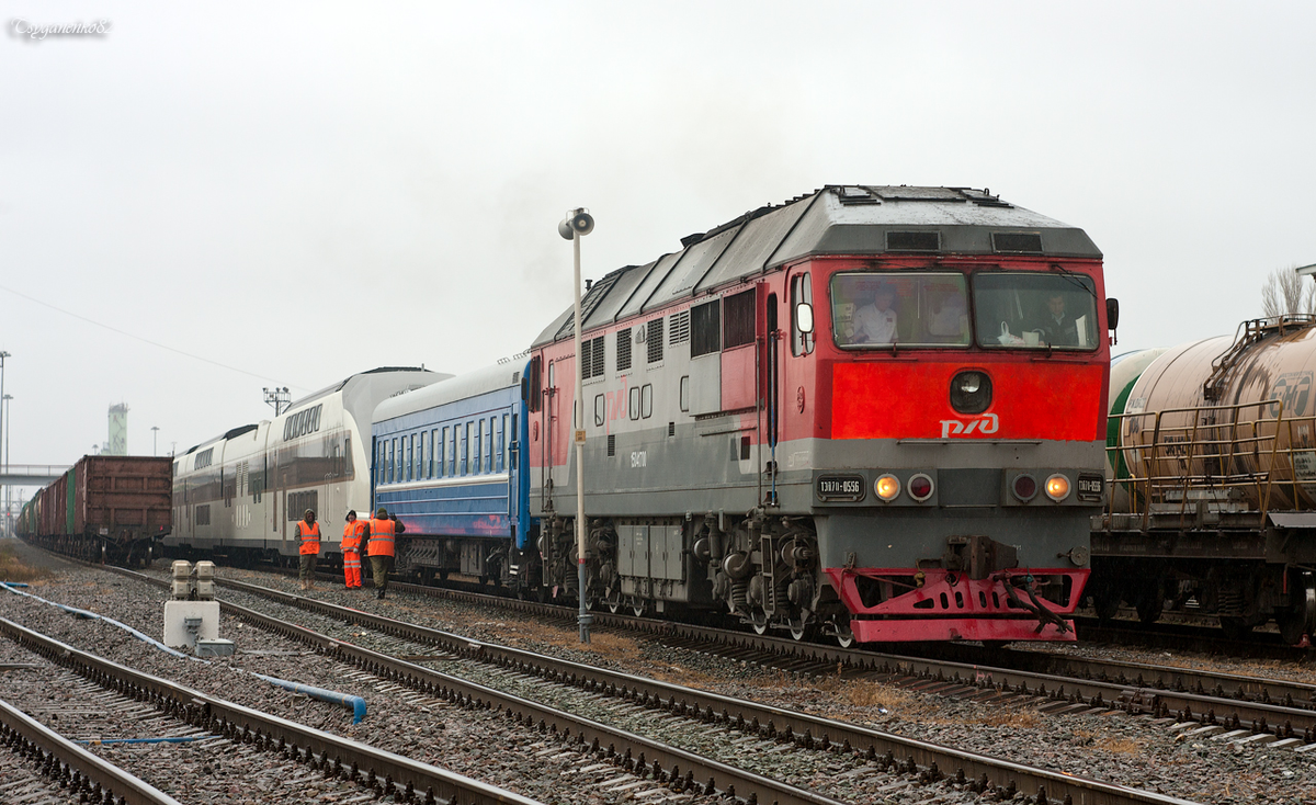 Перевозка дизель-поезда из Белоруссии в Азербайджан, Волгоградская область, фото с сайта https://trainpix.org/photo/314167/?vid=178335, автор tsyganenko82 