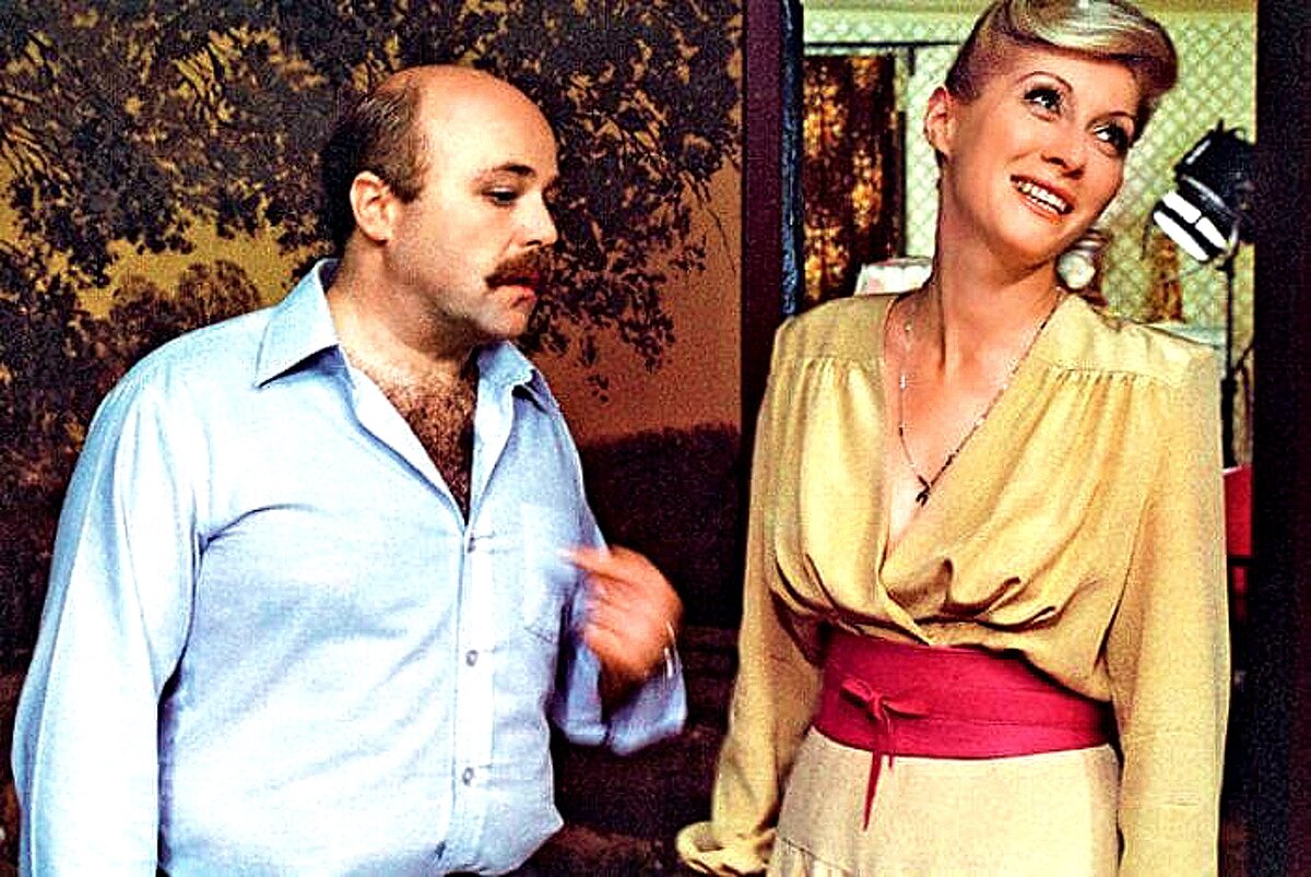 "Старый Новый Год" высмеивает борцов за духовность и так называемых патриотов. Кадр из фильма "Старый Новый Год". Фото из открытых источников