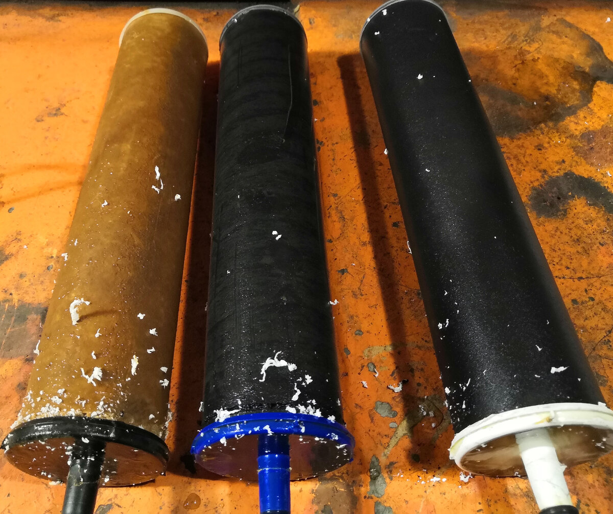 Как можно видеть, первый фильтр грубой очистки - самый грязный.