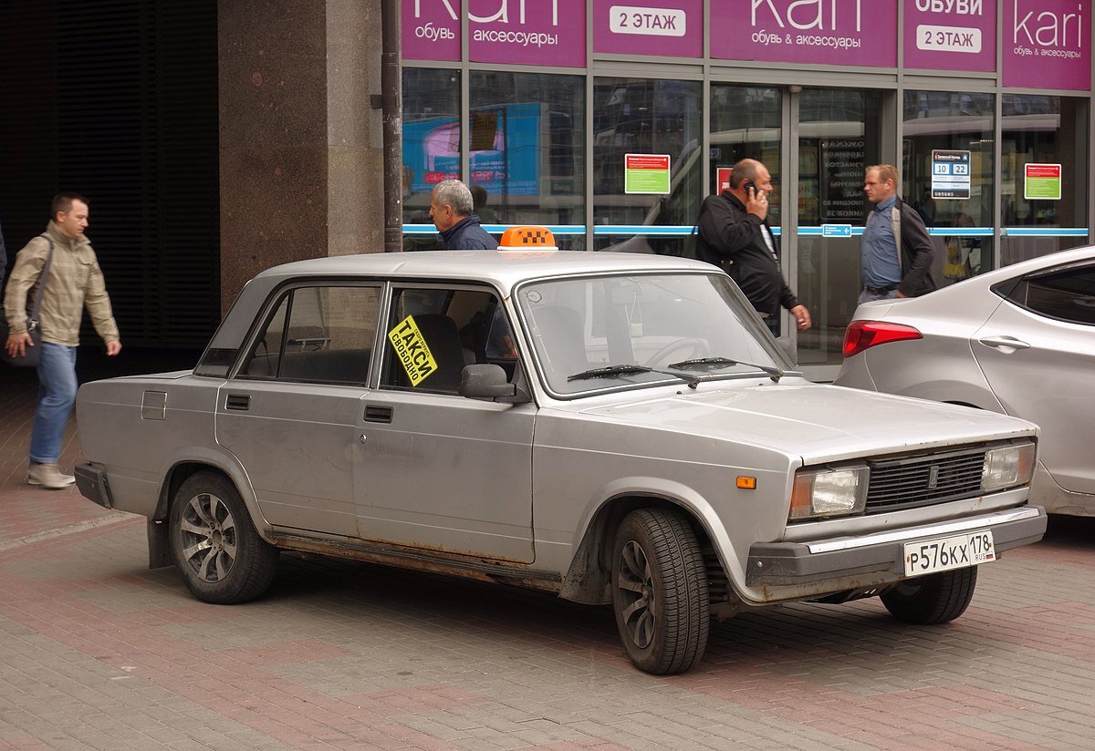 Лада против иномарок: почему в нашей стране отечественные авто всегда будут  продаваться лучше импортных? | Владимирский тяжеловоз | Дзен