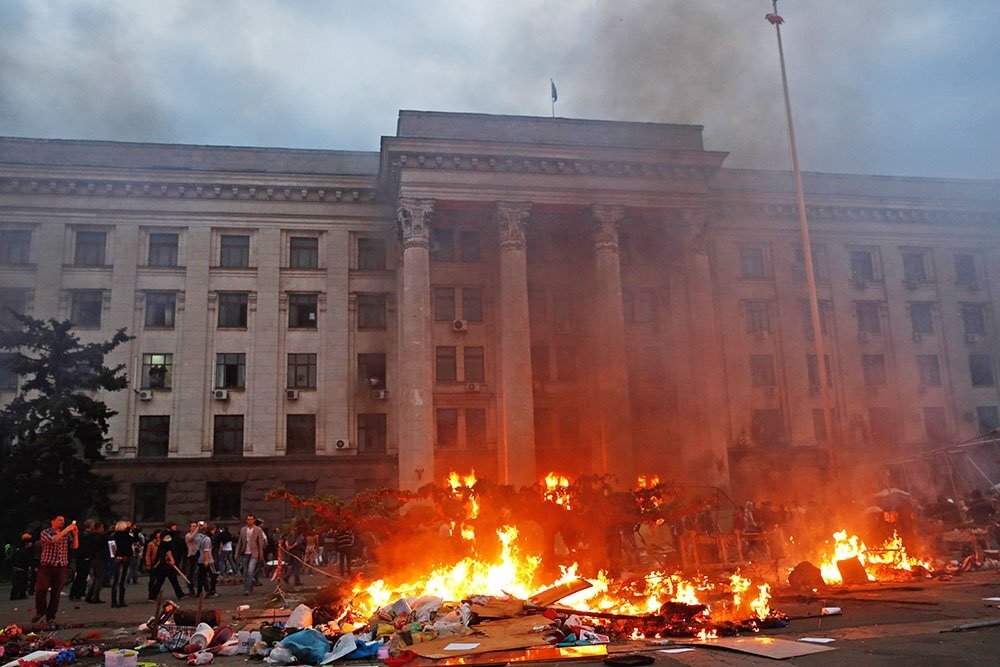 Картинка выбрана мной неспроста. Катастрофа в Одессе - урок, который нельзя забывать и тем, кто требует немедленно завершить военную операцию, и тем, кто хочет "карать предателей"