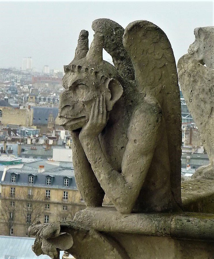 "Неясыть", Нотр-Да́м-де-Пари́. "Мыслитель" Родена из мира нечисти