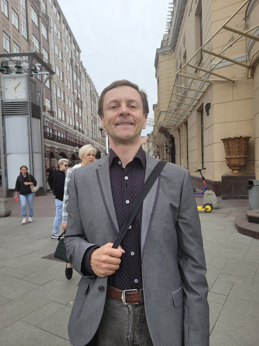 Писатель Юрий Тубольцев в Москве