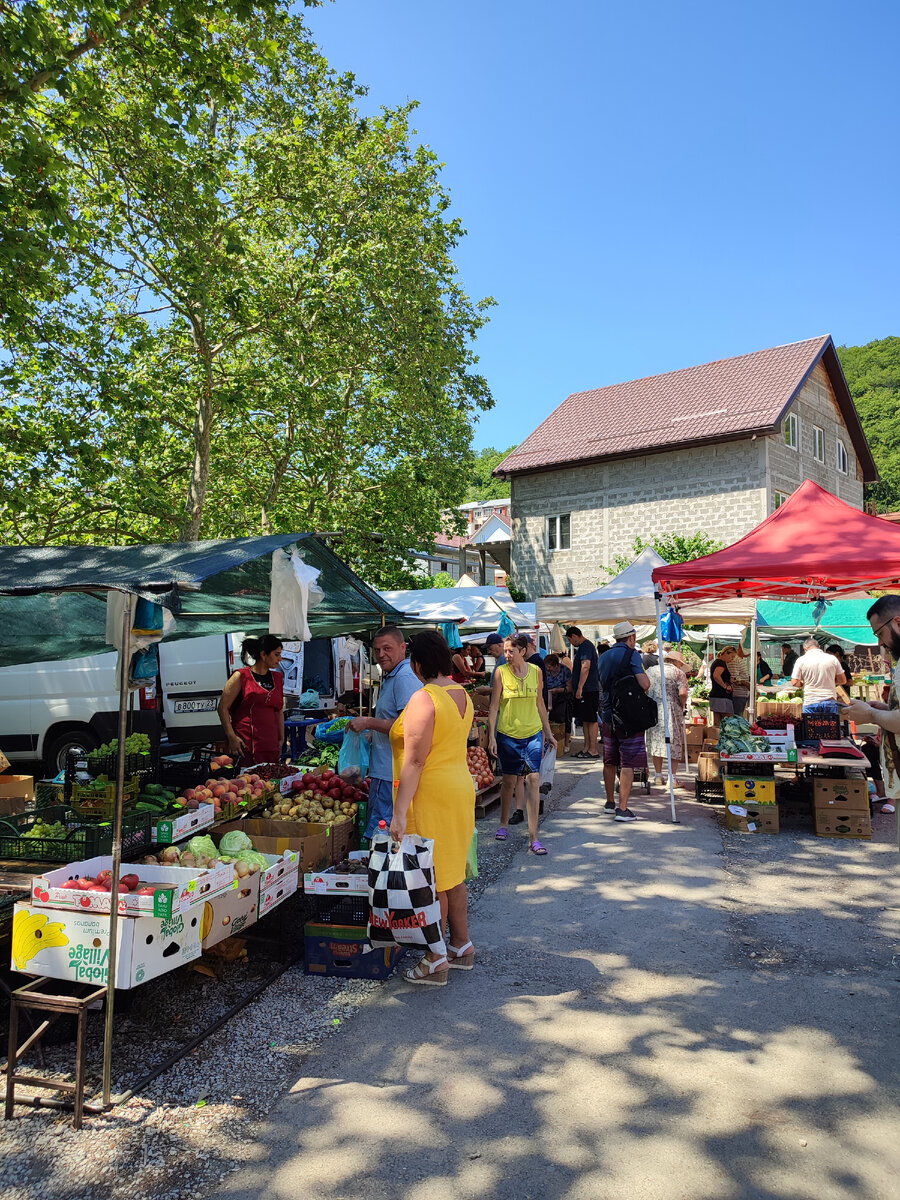 Рынок в Ольгинке