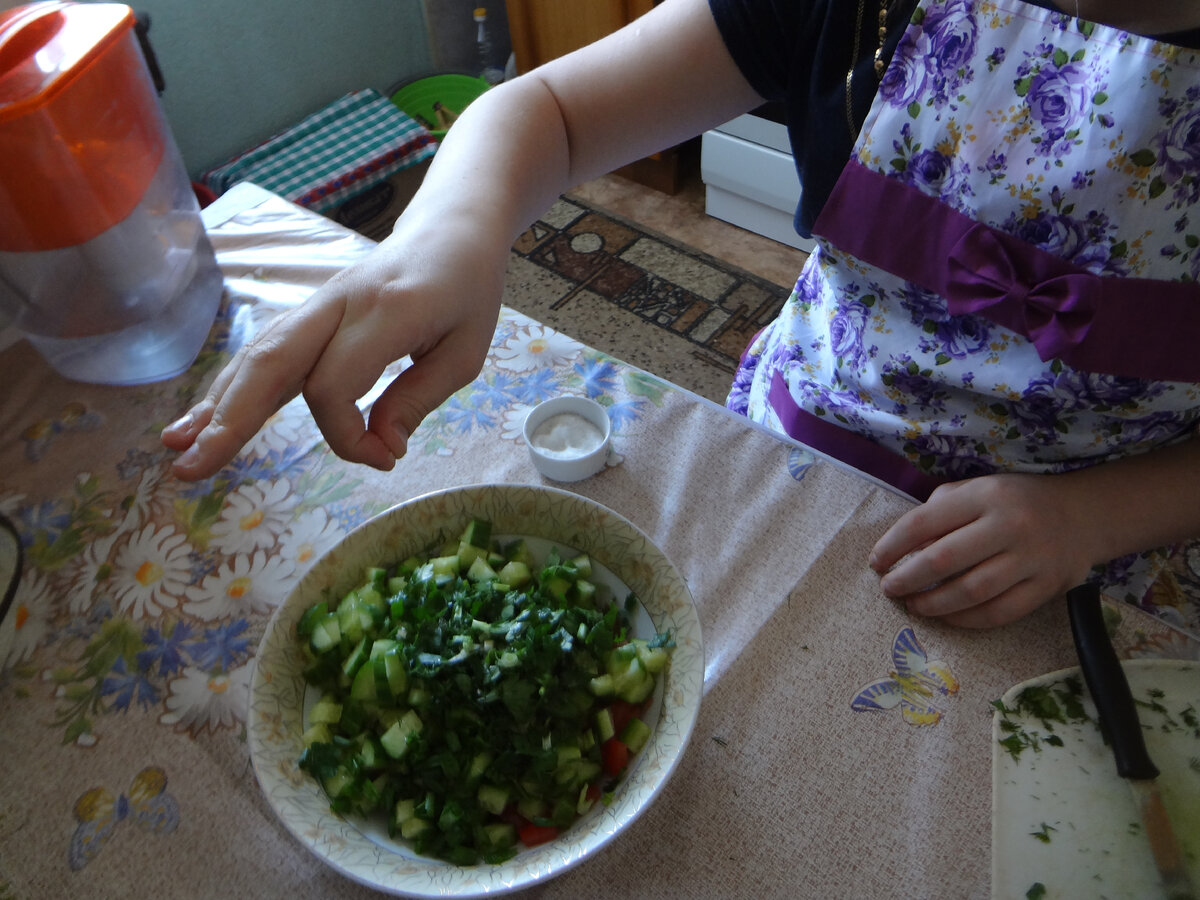 Овощи посолила