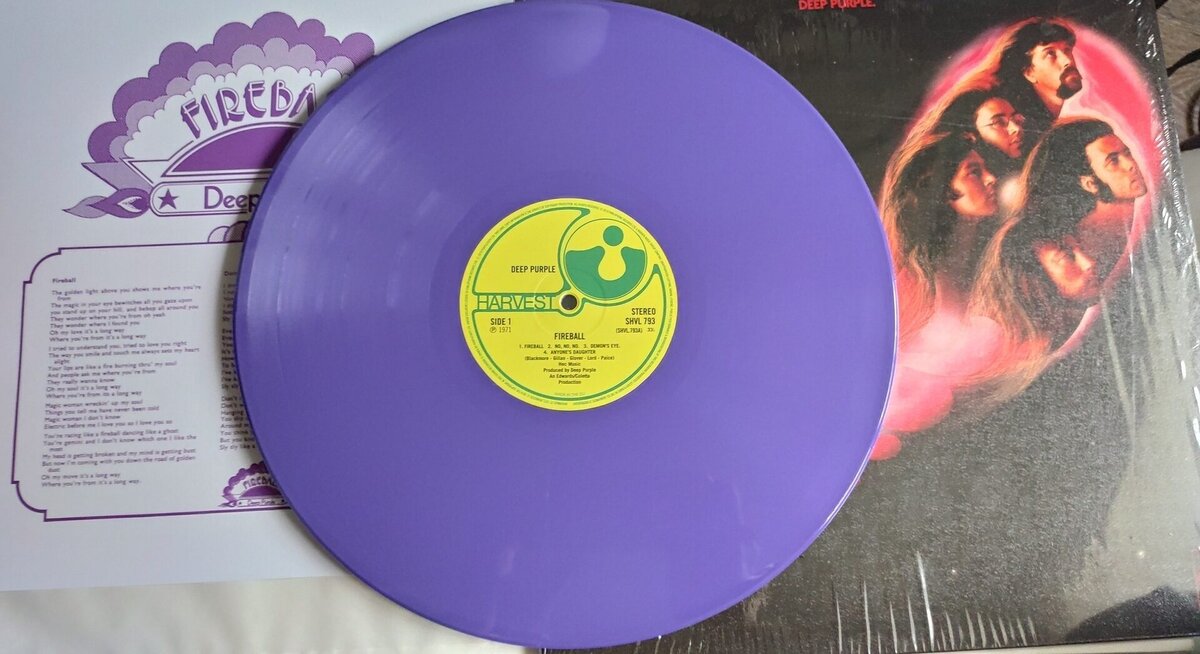 Свежераспечатанный новодельчик. Молва гласит, цветные звучат хуже... Что-ж, проверим-ка!