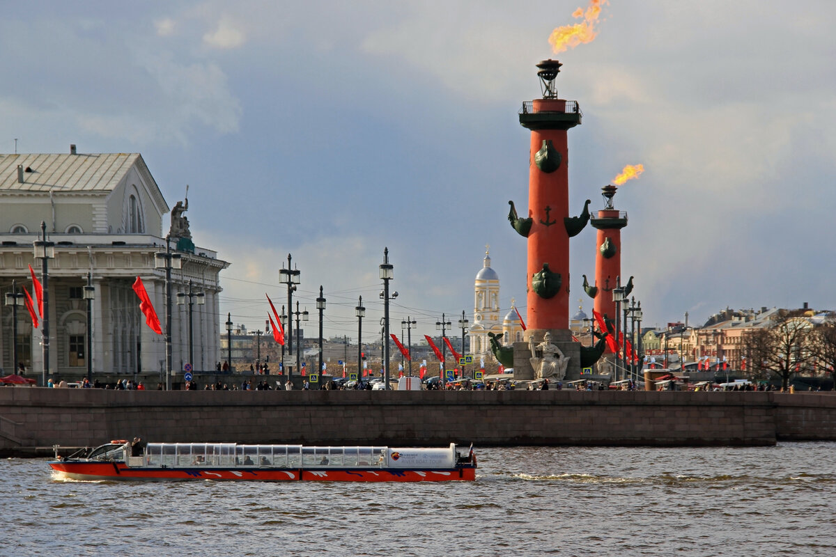 ростральные колонны в санкт петербурге