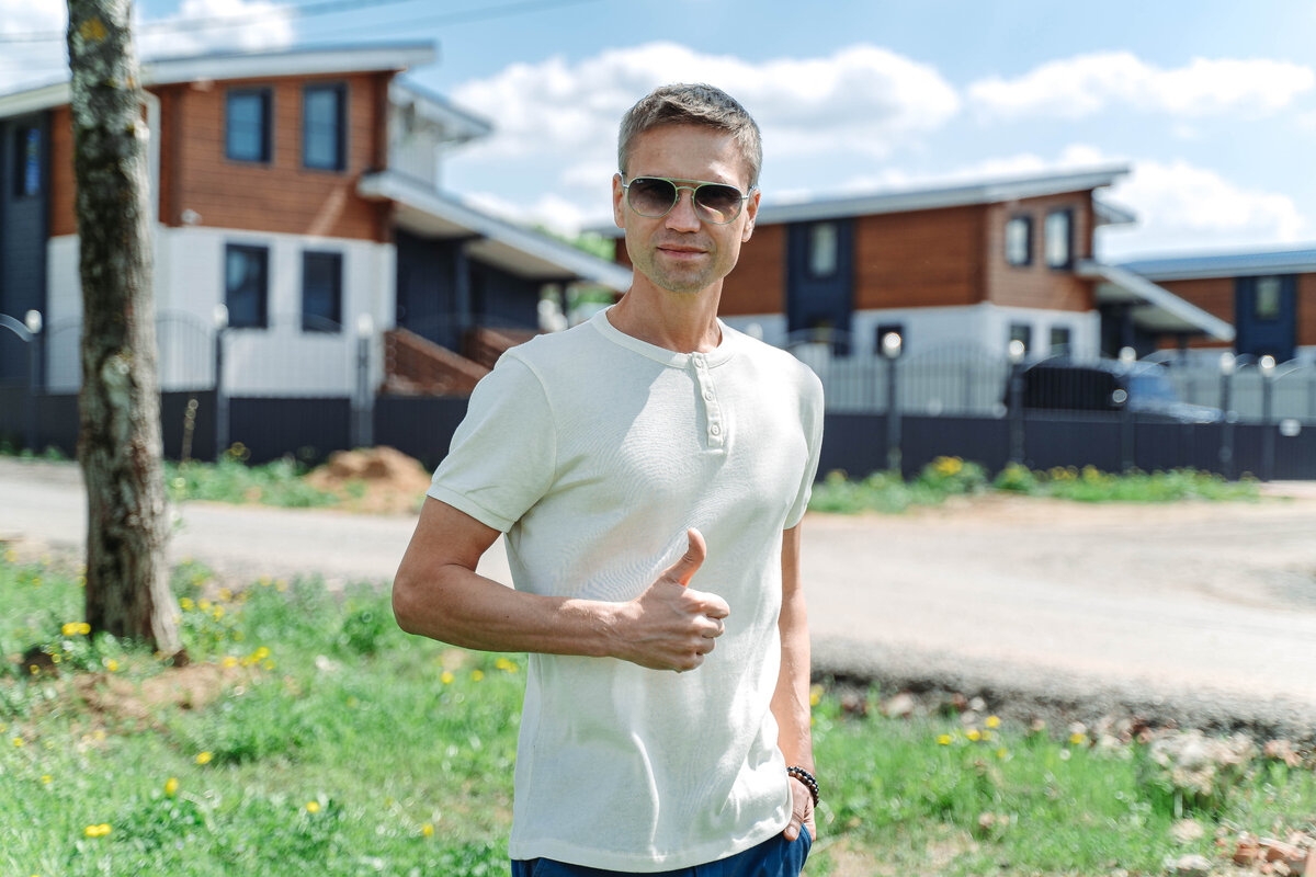 Dmitry dom. Дом нагиева в княжьем озере. Дом дмитрия нагиева княжье озеро. Дмитрий талыбов. Дмитрий васильев дом 2.