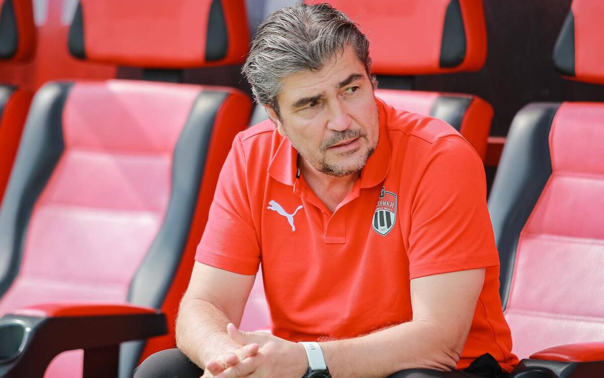 Тренер Писарев не справляется с "Химками". Фото maz-comauto.ru.