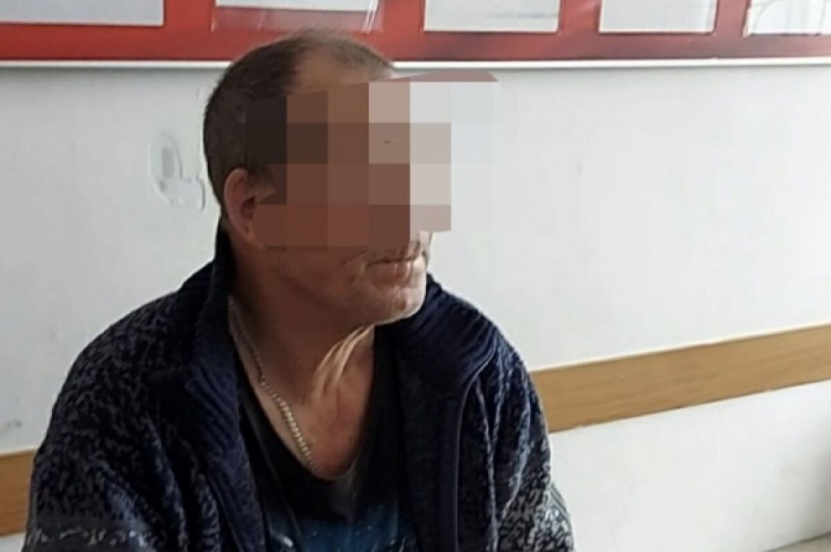    Под Тюменью водитель пытался скрыться и душил полицейского