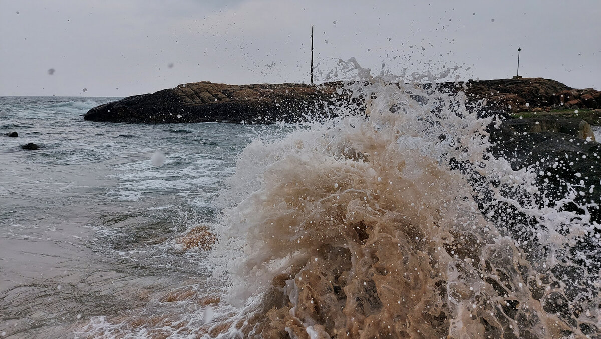 Шри Ланка. Волны. Фото моё