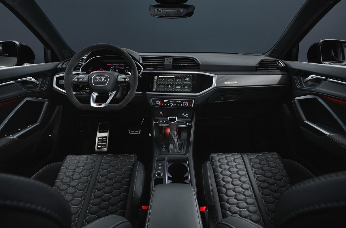    Салон Audi RS Q3 Edition 10 Years