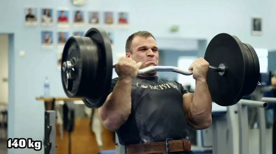 Важно также отметить, что Денис Цыпленков рекордсмен по попаданию в книгу рекордов России.