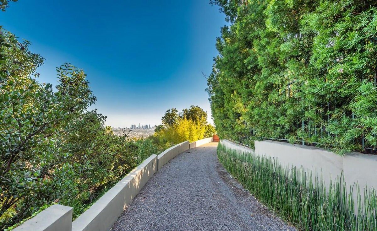 Источник фото: https://www.glamour.ru