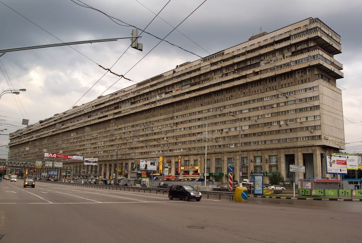 как перевозили дома в москве