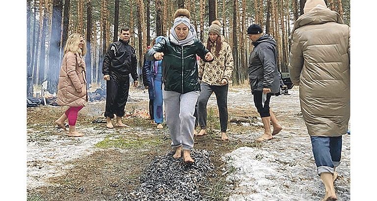 Пройти по раскалённым углям может каждый, главное — настрой