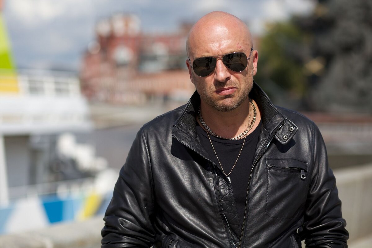        кадр из сериала "Физрук"