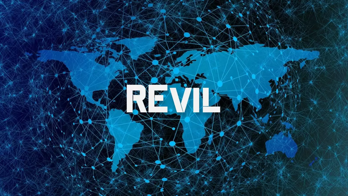 Хакерские веб-ресурсы, которые, как предполагается, принадлежат известной киберпреступной группе REvil, были отключены утром 13 июля.